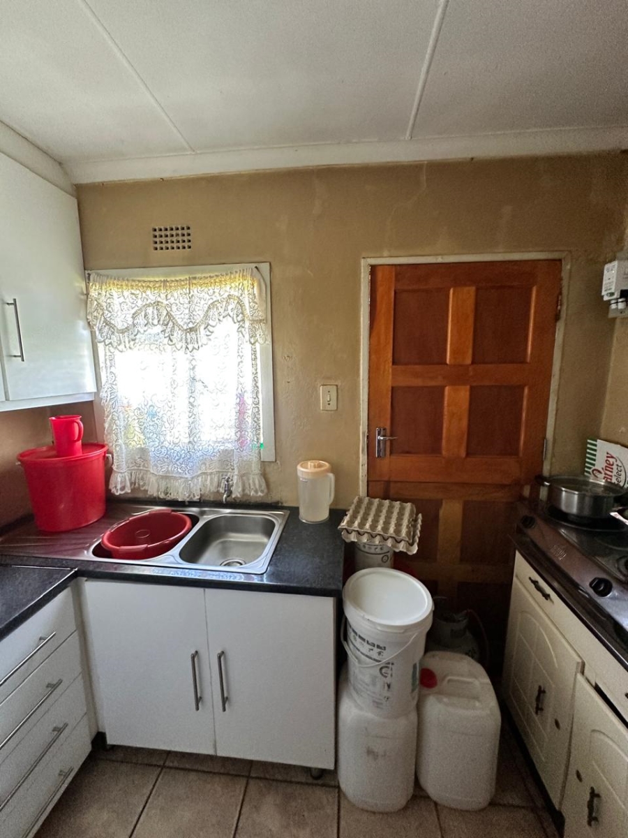 3 Bedroom Property for Sale in Ezibeleni Eastern Cape